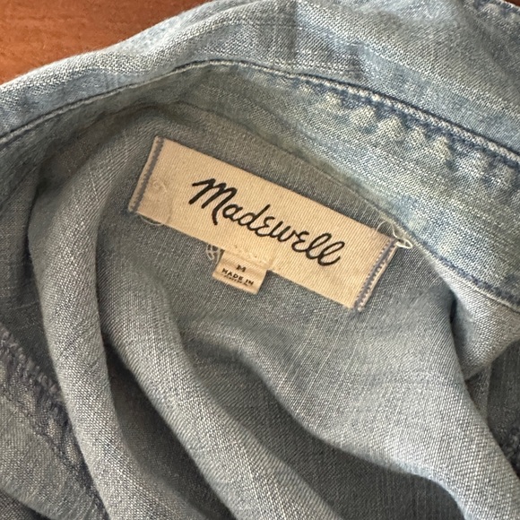Madewell chambray short sleeve button down - Picture 3 of 6